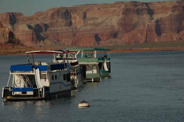 houseboats on Lake Powell